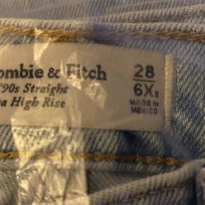 ABERCROMBIE JEANS ..BRAND NEW